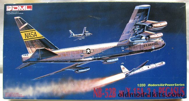 DML 1/200 NB-52 With X-15 and Pegasus, 2009 plastic model kit